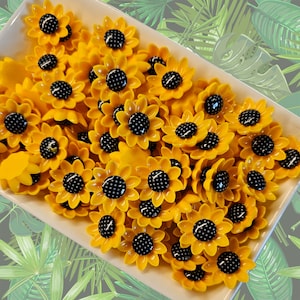 10/25 Pcs Sun Flower Sunflower opaquer color Yellow Cabochons  Flat Back Resin Floral #CAB048